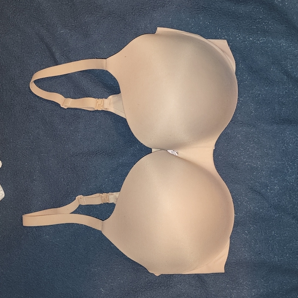 Victoria's Secret 38DDD Bra